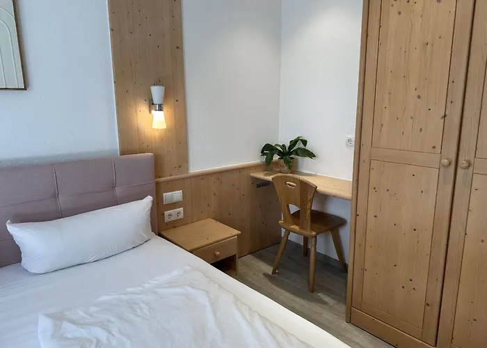 Gaestehaus Ludwig בית הארחה 3*